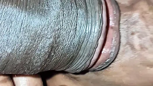 Индийская домохозяйка дези делает минет хую мужу