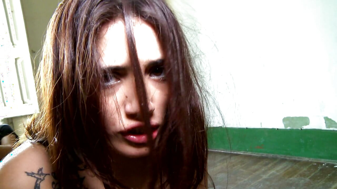 Gorgeous wet hole of Amateur Cunt pulsates wide open for majestic pole penetrate it