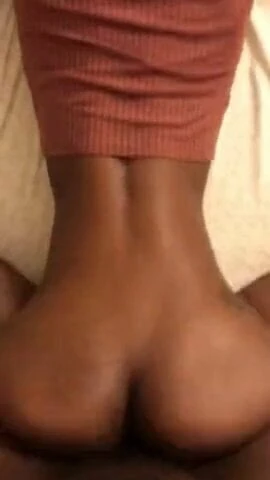 The sound of the cheeks