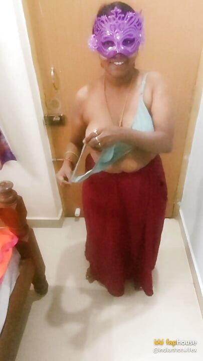 Desi Tamil BBW Latha Nude Body Show Big Boobs Hairy Pussy Tease for Boy Bestie! Indianhotwifex