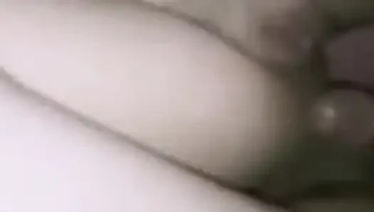 Tiba-tiba ngentot memek sempit adik tiriku yang masih perawan waktu nggak ada yang lagi seks athome