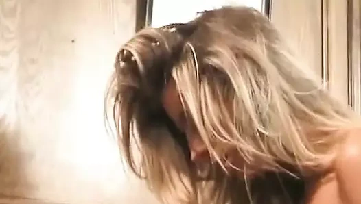 Sahte memeli olağanüstü sekreter ofiste götten sikiliyor