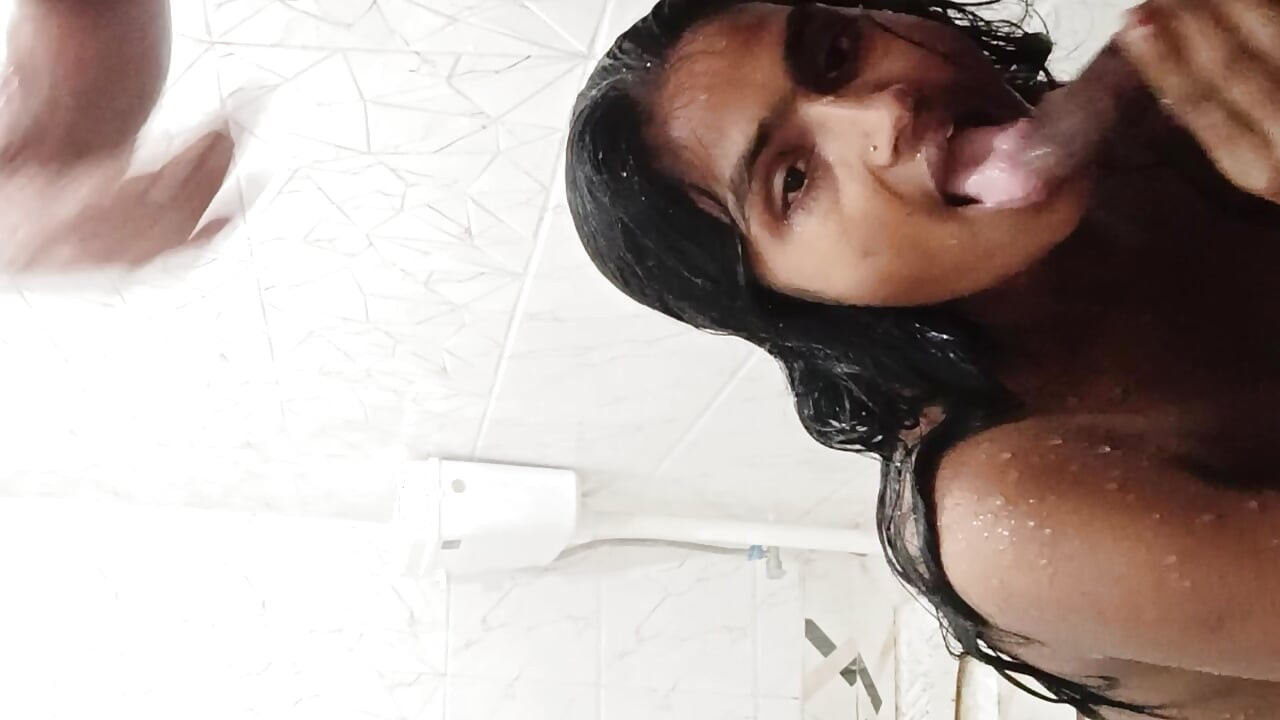 Desi Girl Hot Shower Blowjob with Boyfriend - Real Homemade