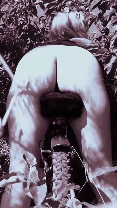 Blonde PAWG Cowgirl Fucks Arabian Stud - Big Ass POV | Clip 2