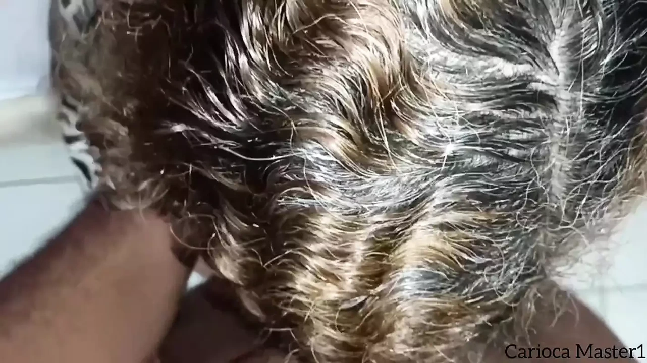 Eating a hot chick without her husband knowing