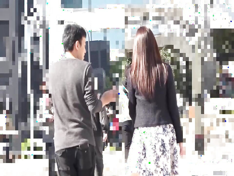 Japanese Babe Having a Love Affair in An Outside Town!
