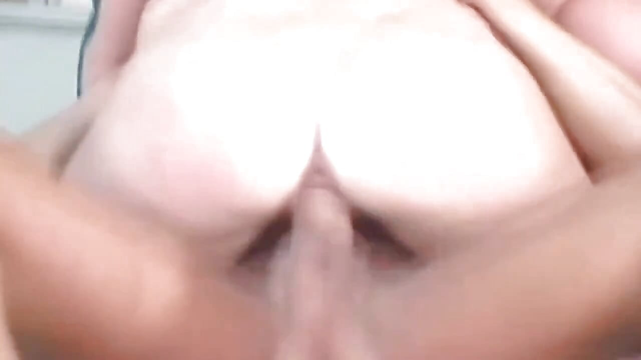 Blonde MILF Fingers Dripping Pussy in Wild Group Action