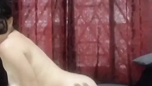 Pantat bahenol cewek ini dientot habis-habisan sampai