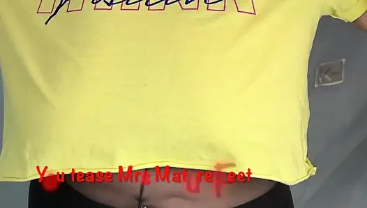 Mrs Mature Feet Big Granny Pants and Tights 427