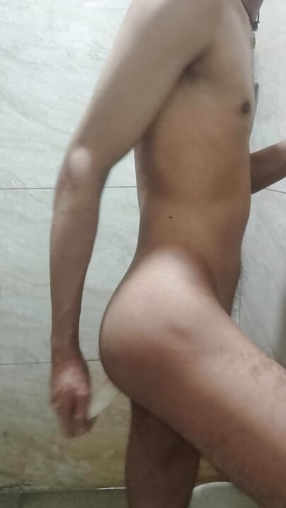 15 inchi Radish in ass verry hard fucking part 2