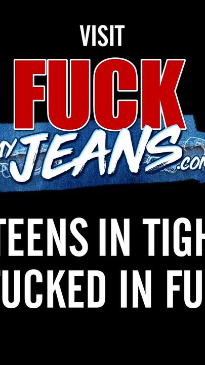 Zadivljujući trenutak iz "Napaljena gotička tinejdžerka obožava analni seks u trapericama"