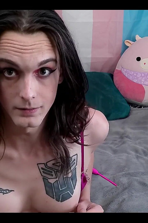 O minik taşaklara tokat at, zaten onlara ihtiyacın yok