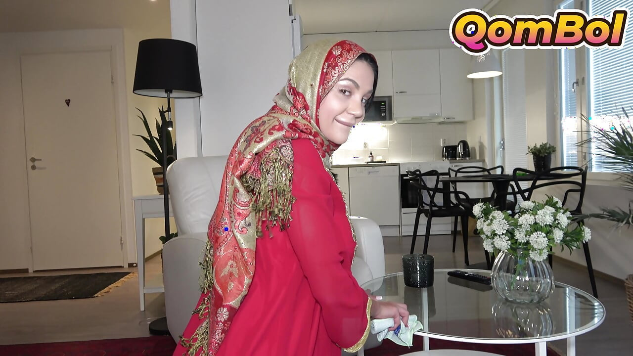 Amatør hijab-teen stedsøster bliver kneppet af stedbror