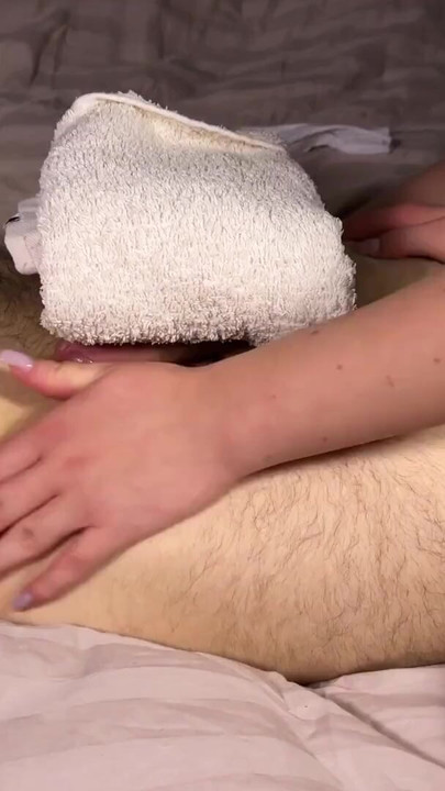 Incredibil massage from a beautiful mistress ended with a happy ending | Clip 1