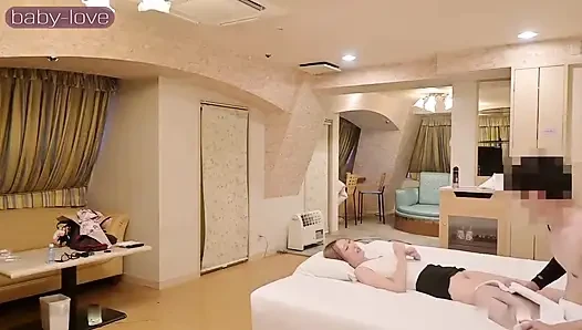 Sansürsüz kız Esthetician: kirli servis her damlayı boşaltıyor ve sonra dölleniyor
