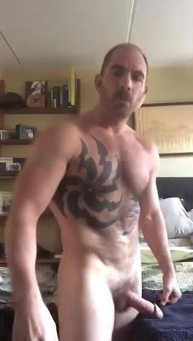 TATTOOED DILF WITH THICK COCK