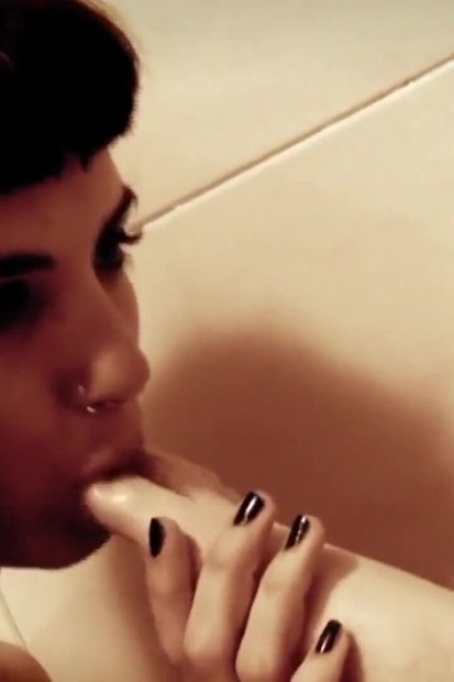 2 larkiyan 2 bhigona