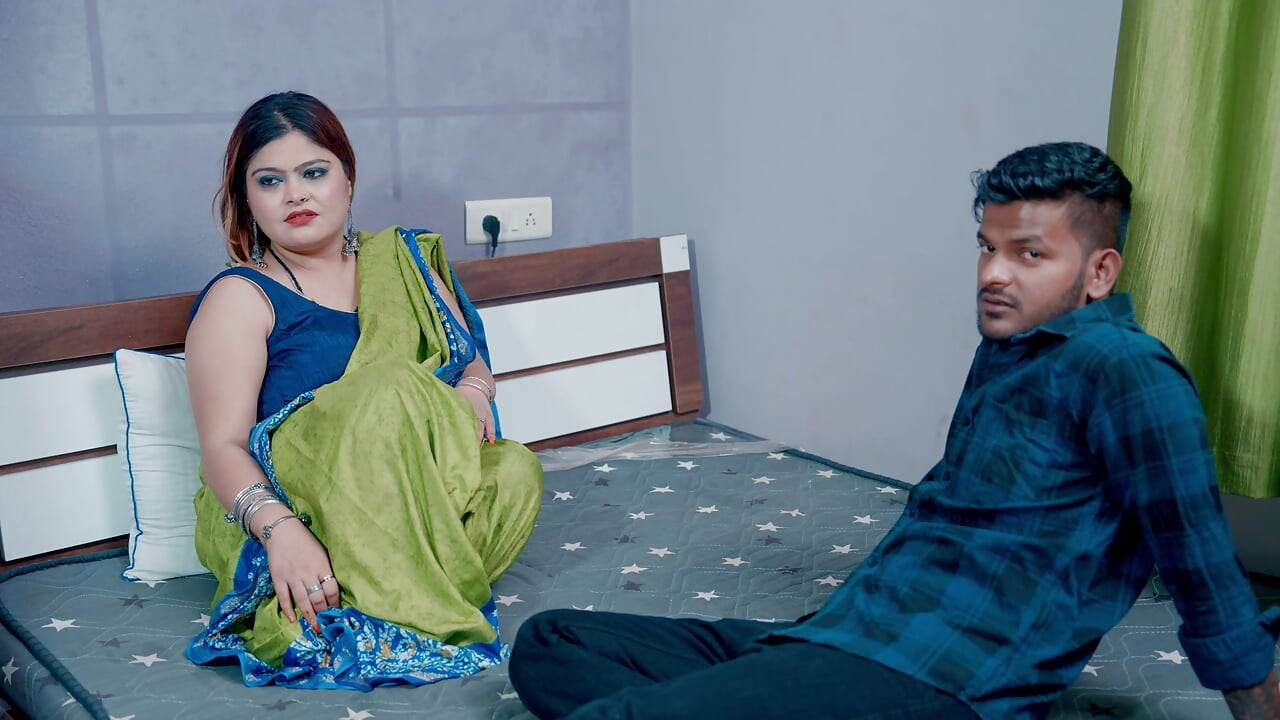 Desi stepsister convince her Bhabhi to give sexual pleasure to her partner