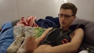 Young teen jerks off his cock and squirts on the sneaker