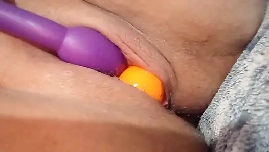 Ping pong ball di memek