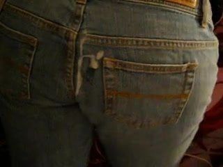 Ejaculação em jeans express da mulher