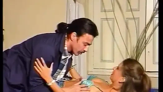 Cewek cantik jerman dientot habis-habisan di meja biliar