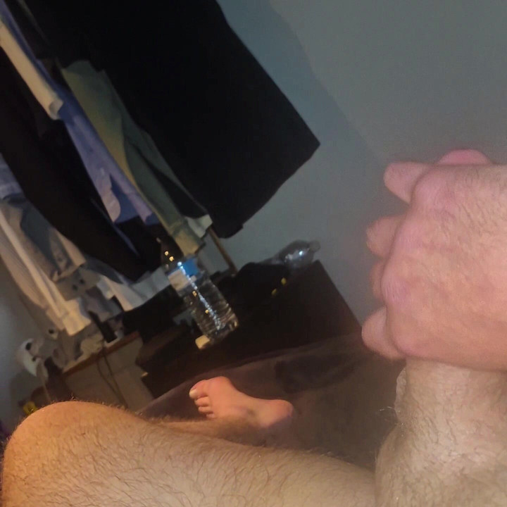 Cumming mushroom head big circurcumcised cock pumping dribbling cumshot solo homemade up close sperm fountain ejaculating close