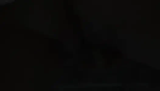 VIDEO GEFUNDEN!! Die junge Latina spielt mit ihren Brüsten und ihrer Muschi