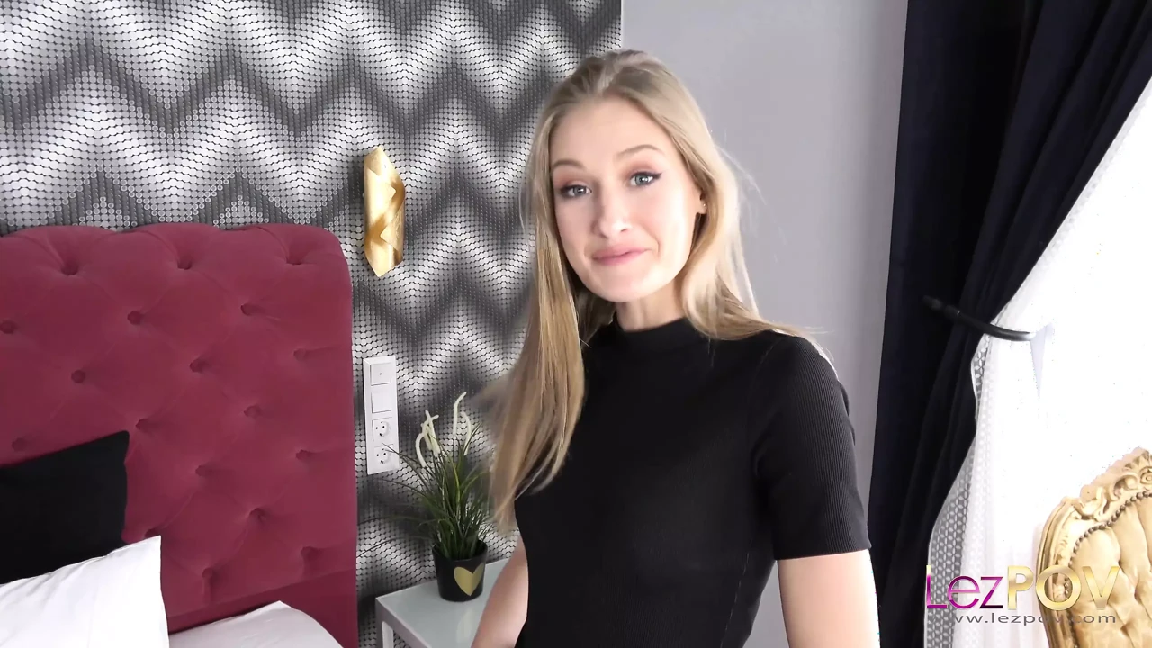Tiffany Tatum spends Easter with her girlfriend, fucking like bunnies