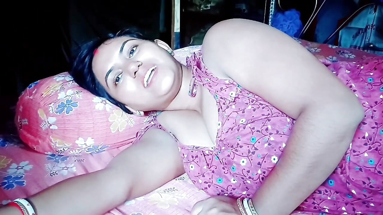 Desi style New Couple Viral Hardcore Fucking In the front of step sister