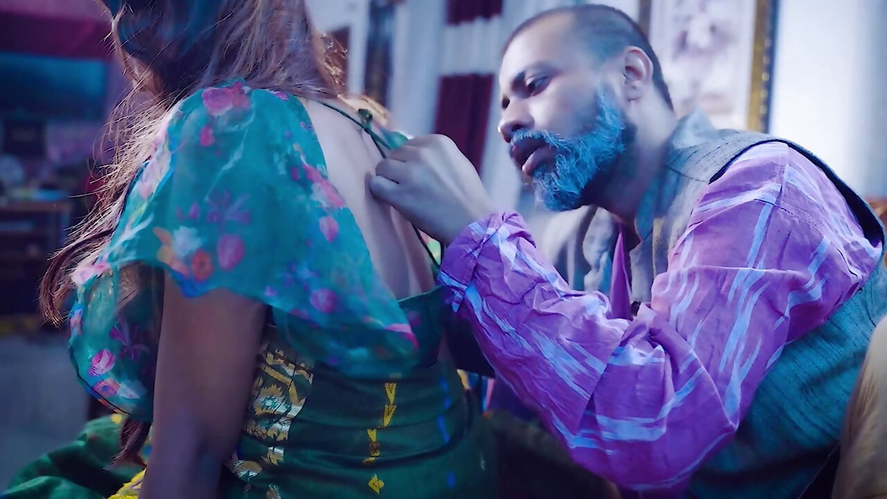 Bete ke ghar pe nhi rahne par sasur ne meri jawani ki pyaas bujhai