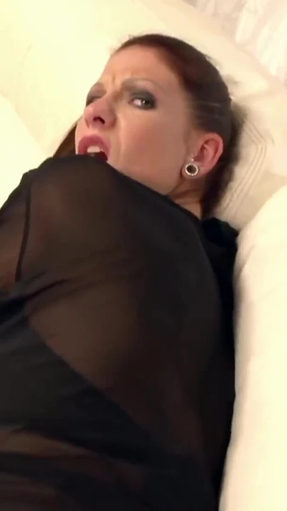 Moment palpitant de la "Deutsche fickebare milf Amateure von WatchDirty.com"