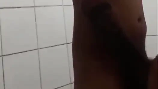 Miss Gerl Pamer Wajahnya Ke Kamera