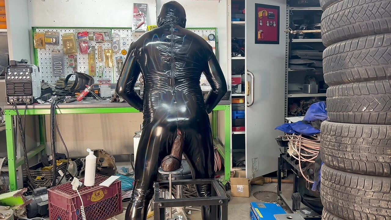 Garage Gimp Fucking machine Bam Dildo + 7.6 cm 40cm Long monster