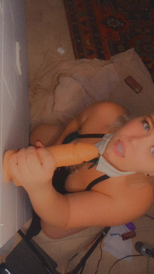 Mouthful of cum hehe