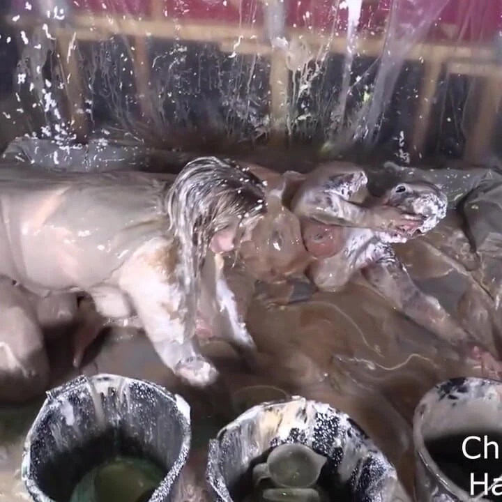 Girls and Gunge