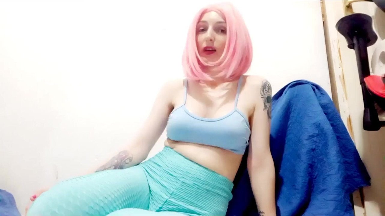 GF wets yoga pants motivation