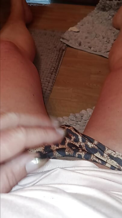 Rubbing my little cock