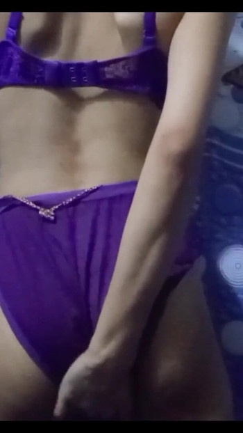 Stunning moment from "Indian girl squirting many times"