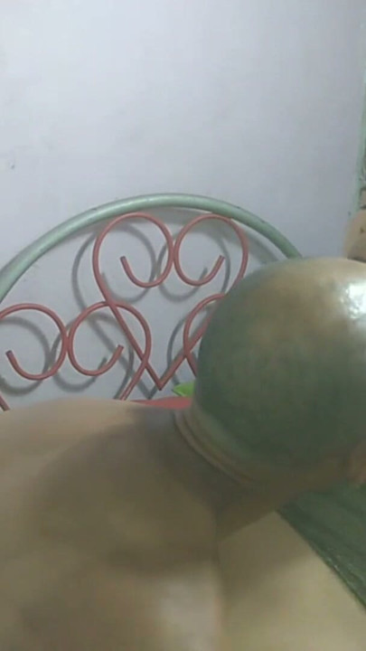 I give my stepfather a rich blowjob and tell him to finish all his milk in my tits. | Clip 3
