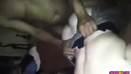 Aldatılan orta yaşlı seksi kadın - aldatan evli kadın