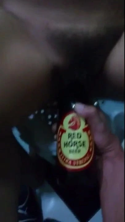 Pinay loves Red Horse Beer