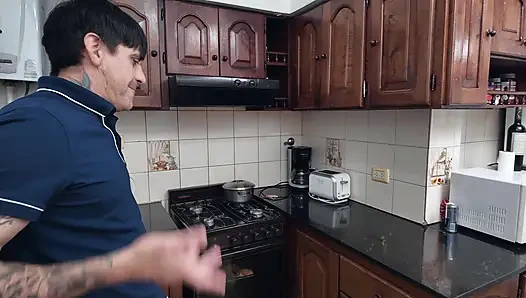 I thought my partner was gay but he the delivery girl when I go to get the money