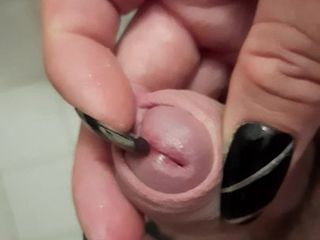 Sonyastar la bella trans si masturba con le unghie lunghe