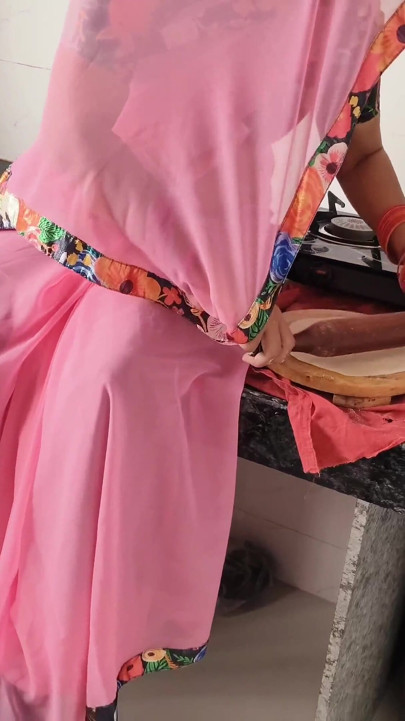 Aaj Bhabhi Ki Kichin Me Karte Bawkt Ki Bhabhi Ki Jabarjast Chudayi