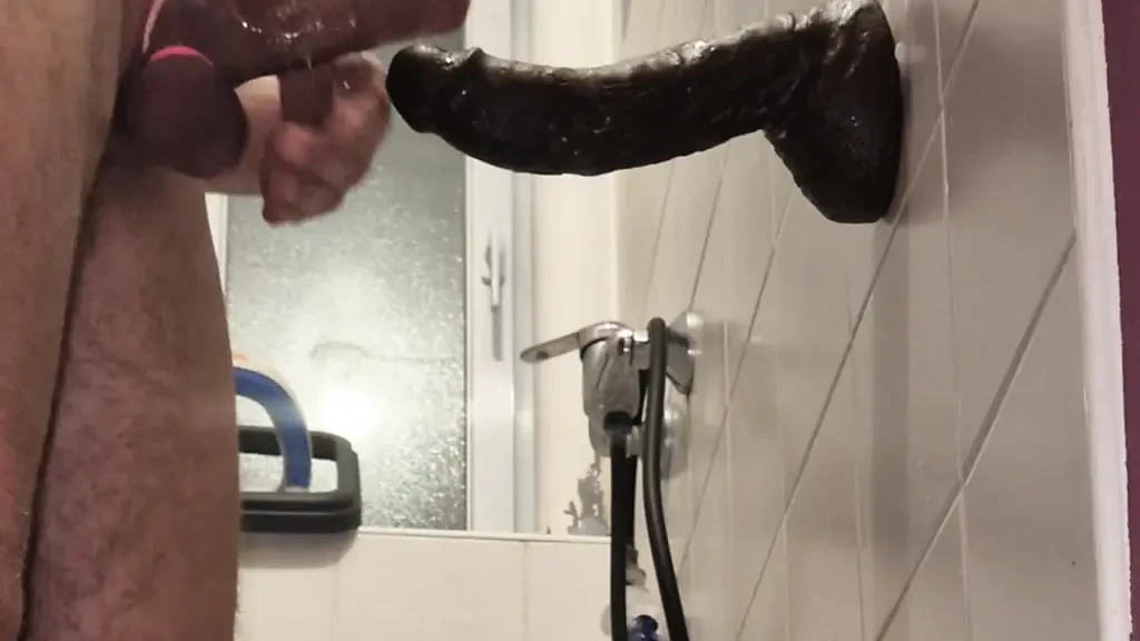 Ich ficke mich selbst und lutsche