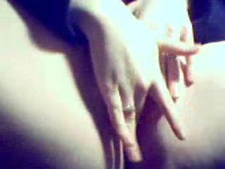 อดีตใช้นิ้วติ้วหี