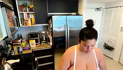 Прямая трансляция с Dani Valentina