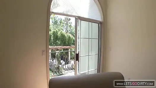 Casual Teen Sex - cewek imut dientot anal di kencan pertama!