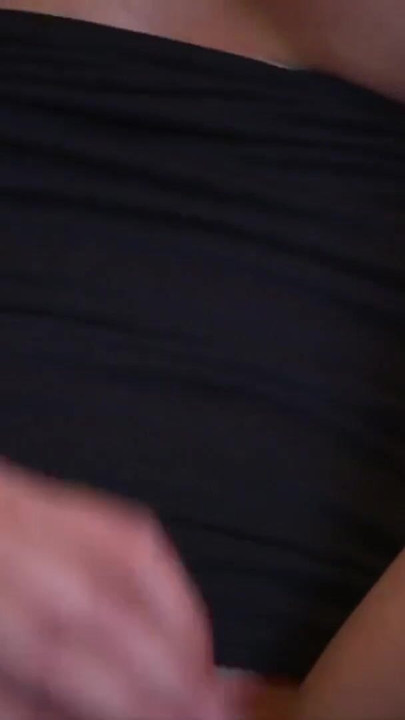 Key moment from "notgeile teen schlampe wacht feucht auf"
